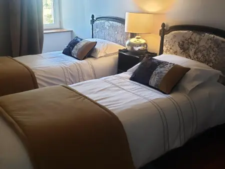 Gîte 6 pers. Grosville : piscine intérieure en chapelle : photo 14