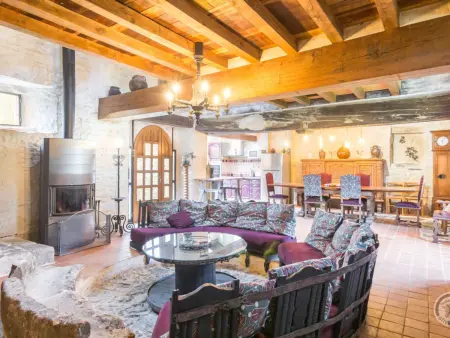 Gîte dans ancien pressoir du XVe siècle - 12 pers. : photo 6
