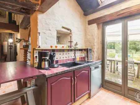Gîte dans ancien pressoir du XVe siècle - 12 pers. : photo 9
