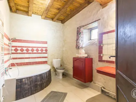 Gîte dans ancien pressoir du XVe siècle - 12 pers. : photo 20