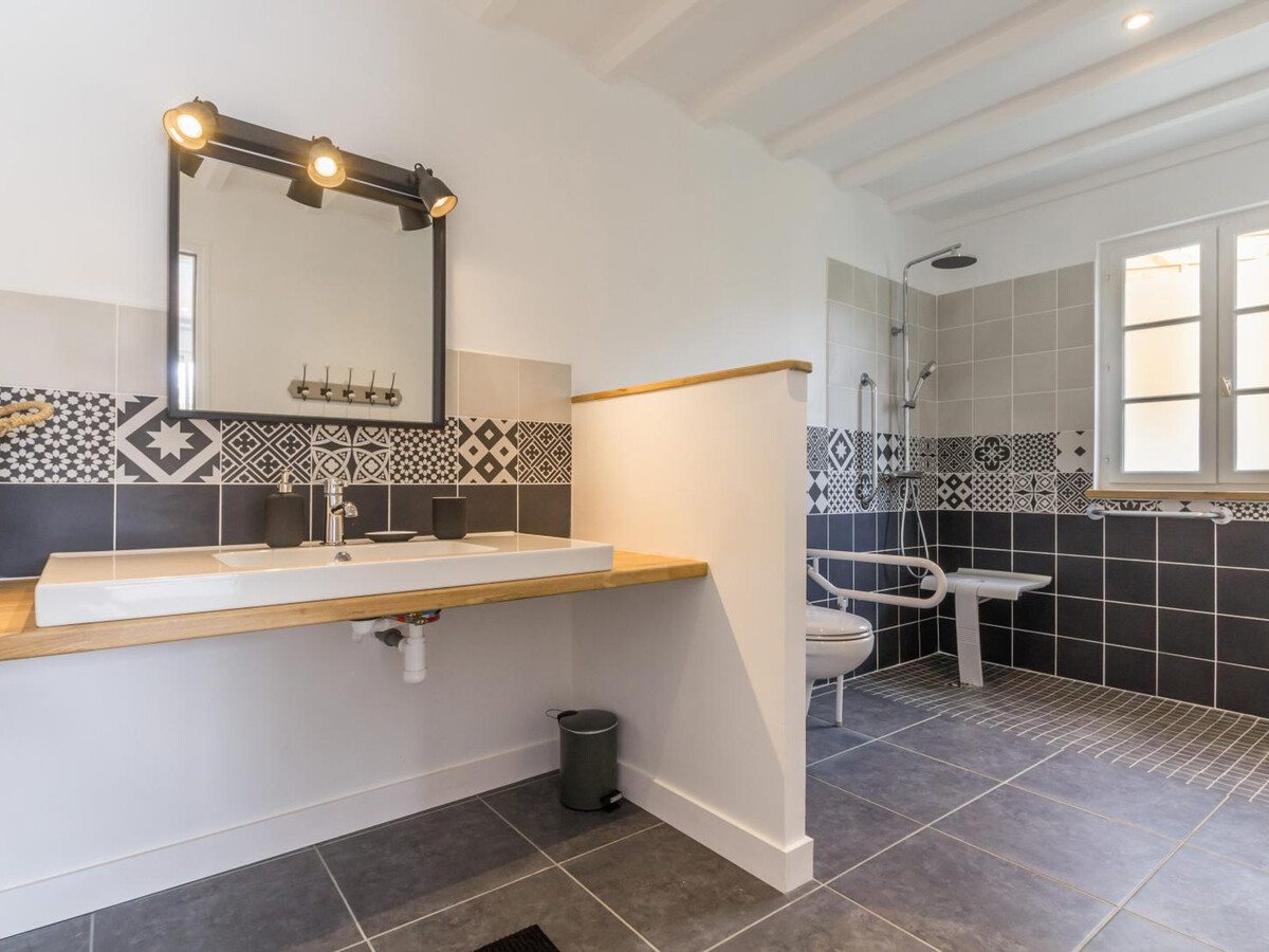 Gîte 15 personnes avec piscine chauffée à Bricqueville-sur-Mer - Photo 16