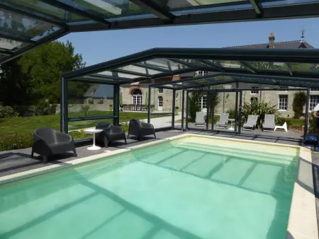 Location gite à Bricquebosq, Les Ecuries: Gîte cotentin avec piscine, billard, cheminée et 5 chambres