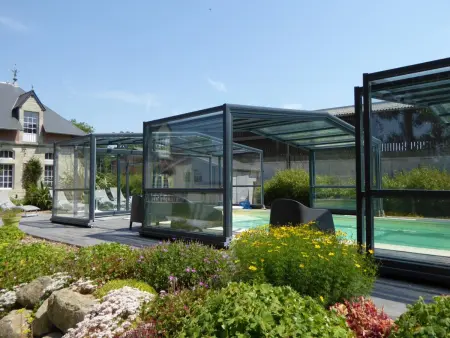 Les Écuries : gîte 5 chambres, piscine et salle de billard : photo 2