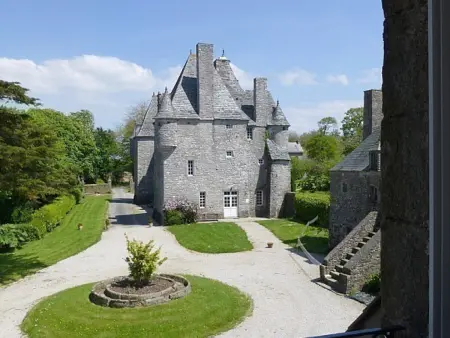 Les Écuries : gîte 5 chambres, piscine et salle de billard : photo 23