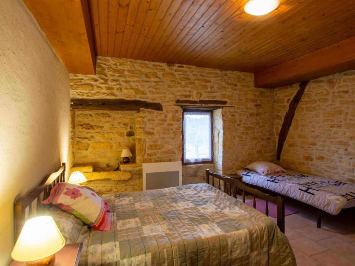 Gîte rustique en pierres, 6 pers., cour close près de Sarlat - Photo 16