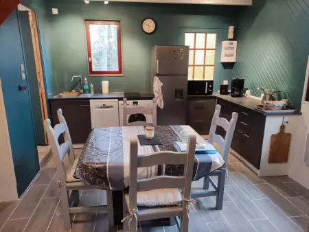 Chalet bois 42 m² avec piscine partagée à Saint-Pompont : photo 5