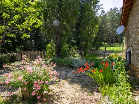 Gîte 2 pers. en Périgord Noir avec piscine partagée : photo 8