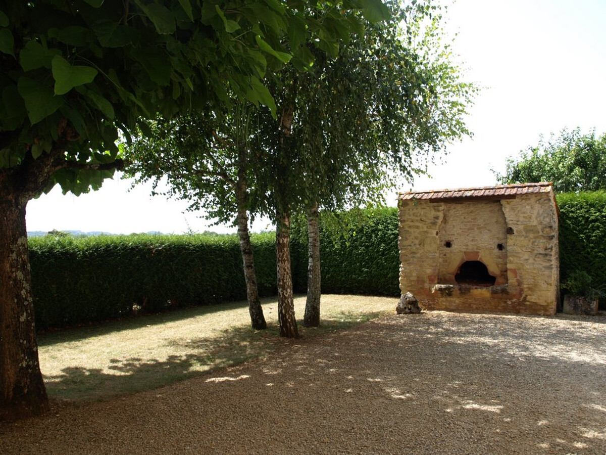 Gîte 4 pers. près Sarlat, cour fermée et terrain de jeux - Photo 2