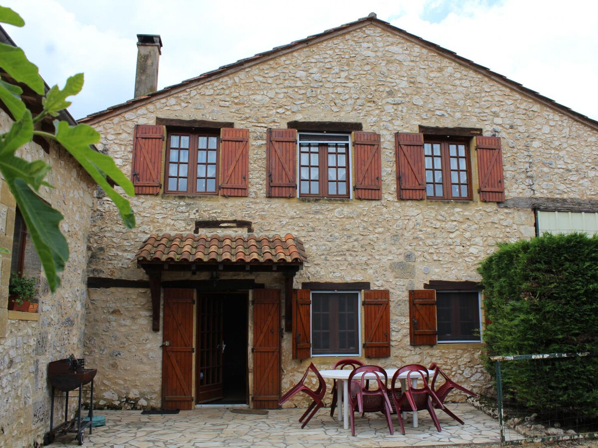 Gîte Périgourdin 6 pers. avec piscine partagée à Naussannes - Photo 1