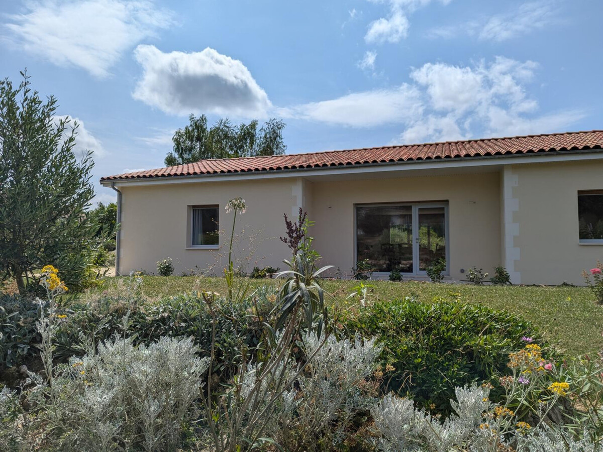 Studio neuf avec terrasse et parking à Baignes - Photo 21