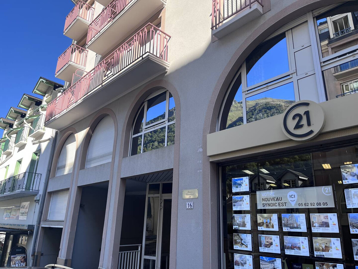 Studio Cauterets centre avec parking et vue montagne - Photo 9