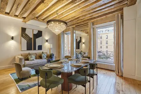 Location appartement à Paris, Somptueux appartement Louvre/Palais Royal