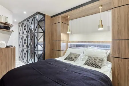 Location appartement à Paris, Magnifique Nouveau Studio Louvre Palais Royal