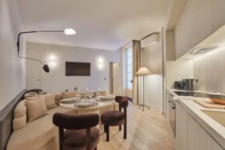 Location appartement à Paris, Sublime Appartement neuf Louvre Palais-Royal