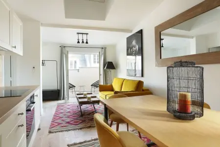 Location appartement à Paris, Charmant appartement Centre de Paris avec terrasse