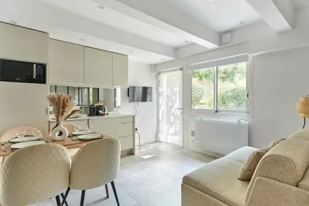 Location appartement à Paris, Appartement cosy & neuf Le Marais/Place des Vosges