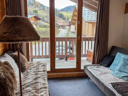 Location appartement à Notre Dame de Bellecombe, Appartement T3 chaleureux avec balcon et accès spa