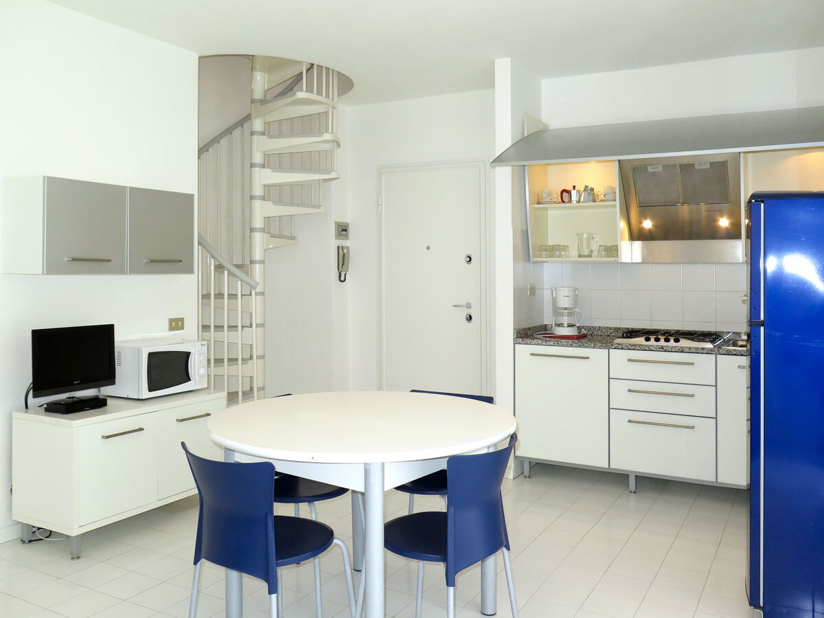 Appartement Parco Hemingway à Lignano Pineta, piscine - Photo 9