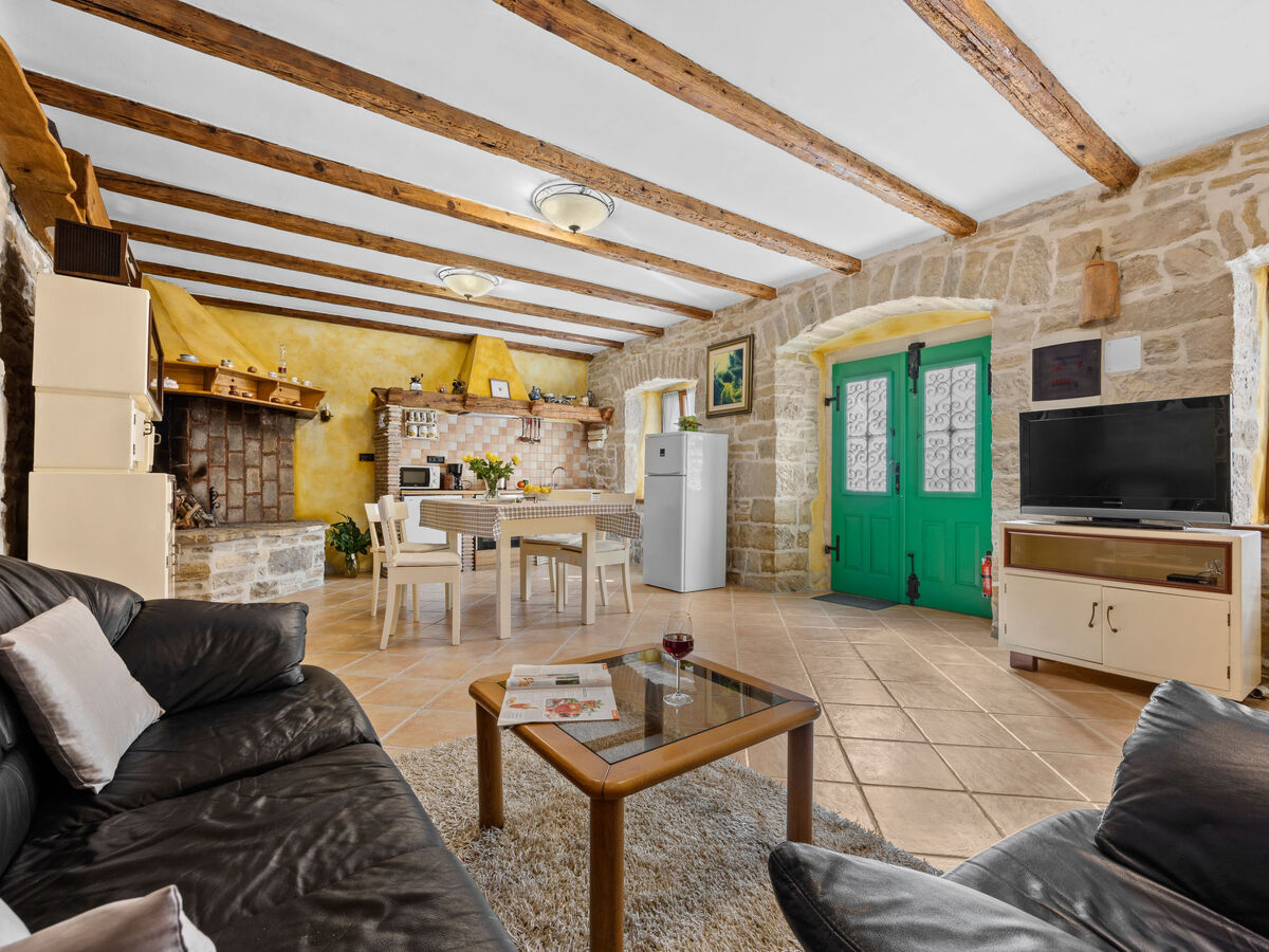 Maison Franz avec piscine privée à Pićan - Photo 5