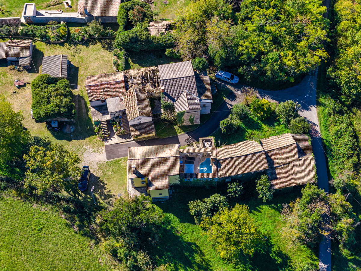 Maison Franz avec piscine privée à Pićan - Photo 7