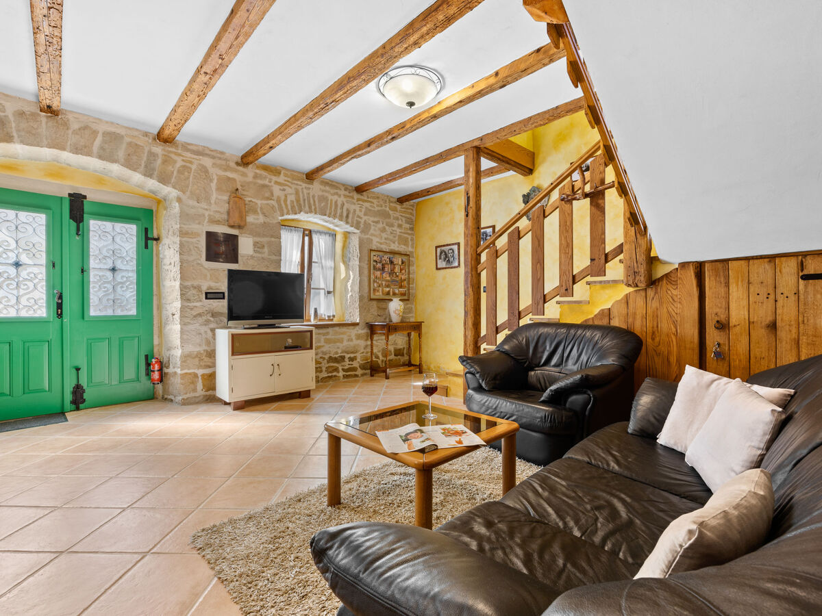 Maison Franz avec piscine privée à Pićan - Photo 10