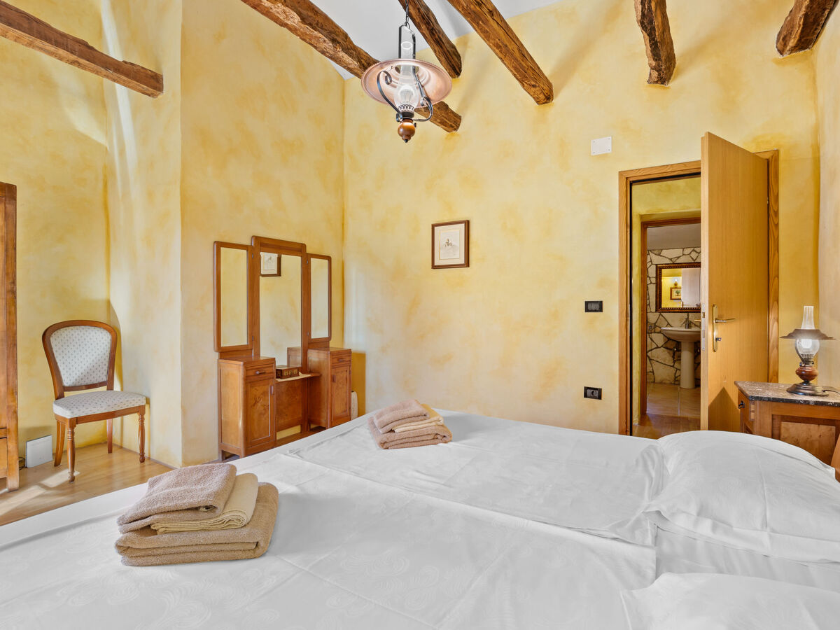Maison Franz avec piscine privée à Pićan - Photo 22