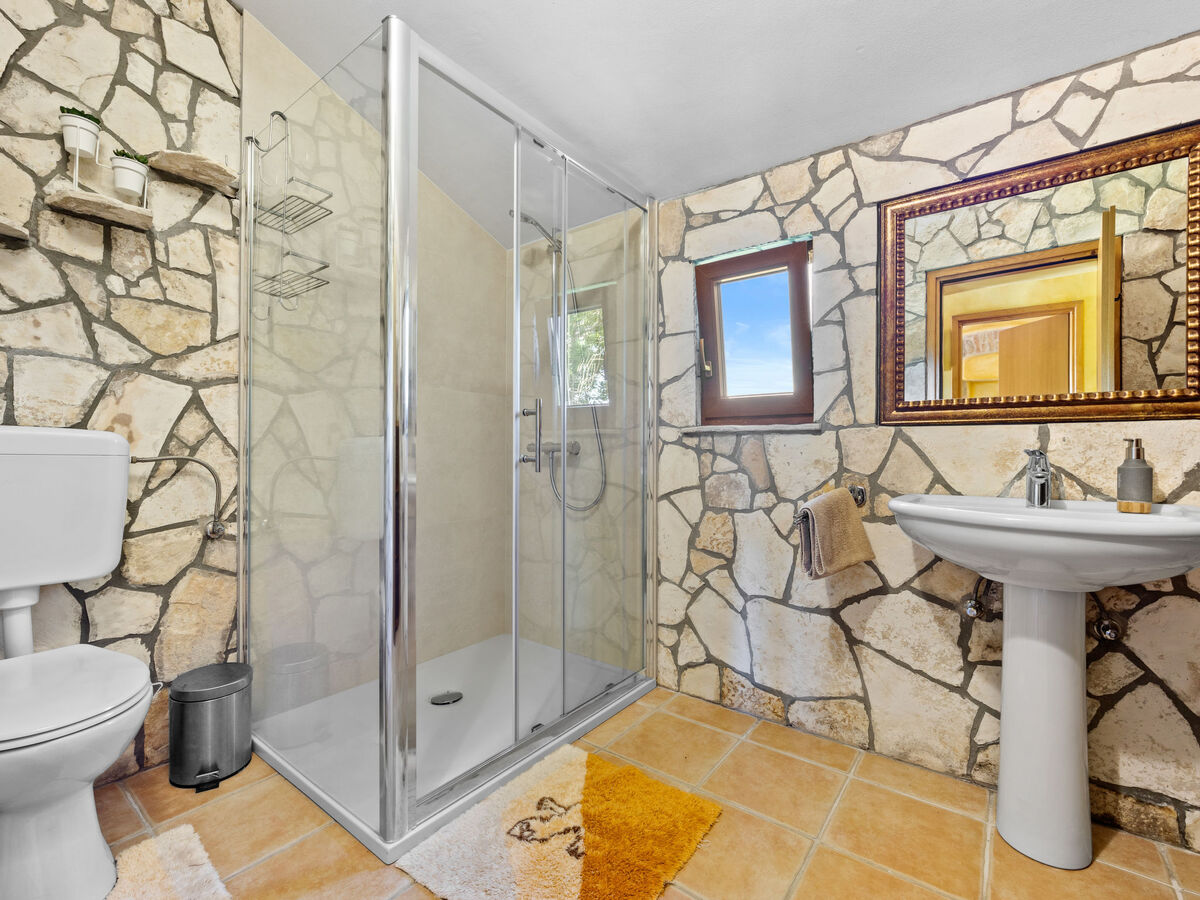 Maison Franz avec piscine privée à Pićan - Photo 28