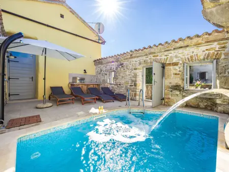 Maison Franz avec piscine privée à Pićan