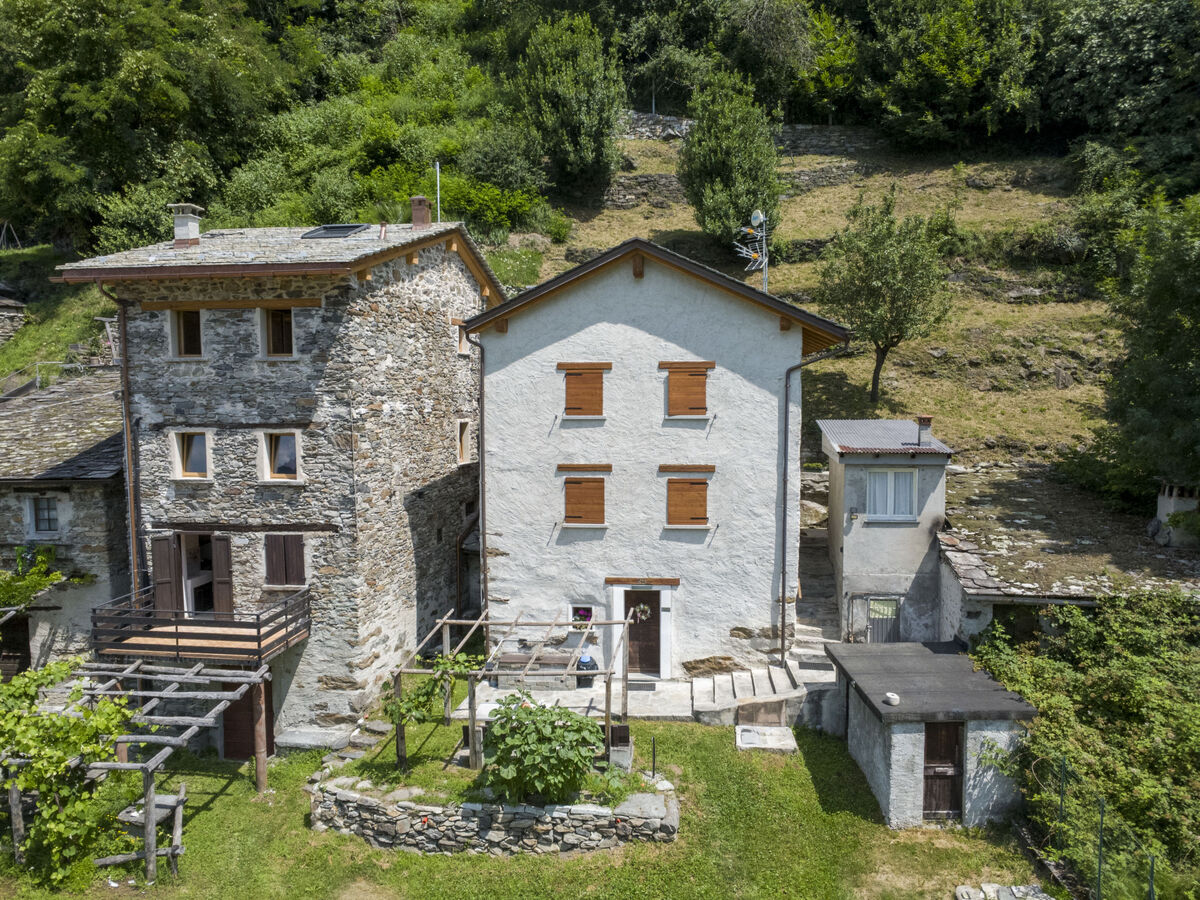 Borgonuovo Waterfall's House, maison 2 niveaux - Photo 1