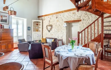 Maison 6 pers. dans bâtiment historique avec piscine : photo 4