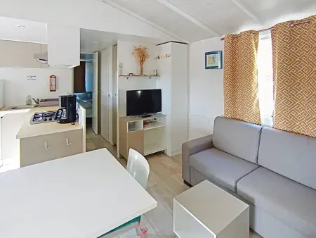 Mobil-home 4 pièces, 1 km plage, terrain privé clos : photo 6