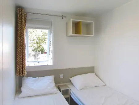 Mobil-home 4 pièces, 1 km plage, terrain privé clos : photo 10