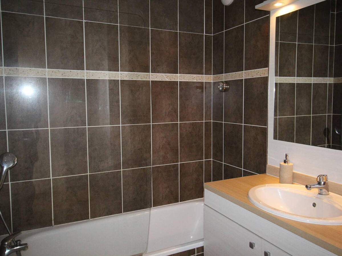 T3 Saint-Mamet balcon sud, piscine couverte, 6 pers - Photo 10