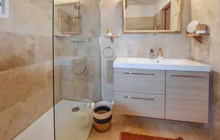 Maison 45 m² à Vaison-la-Romaine, terrasse et jardin : photo 14