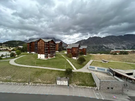 Studio 4 pers. Le Dévoluy, 50m des pistes, terrasse : photo 15