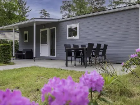 Location chalet à Vessem, beau chalet sur un camping en forêt avec piscine
