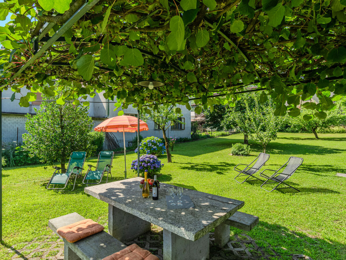 Maison Delma à Colico, vue sur montagnes et jardin - Photo 2