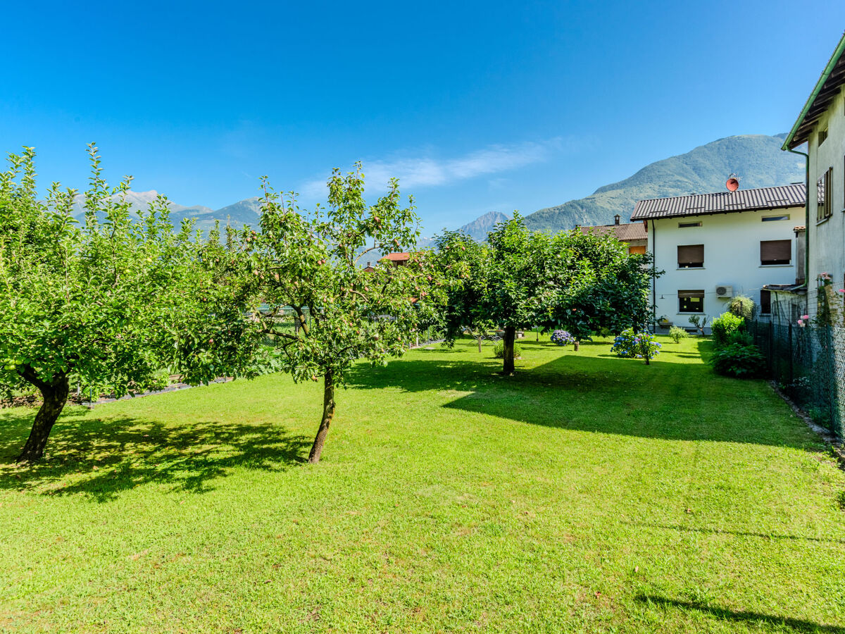 Maison Delma à Colico, vue sur montagnes et jardin - Photo 24