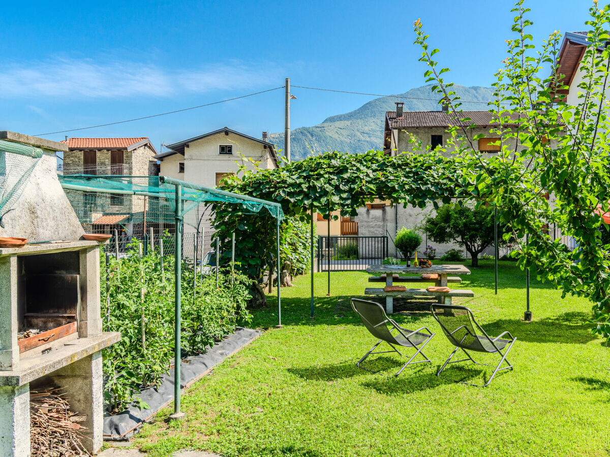 Maison Delma à Colico, vue sur montagnes et jardin - Photo 25