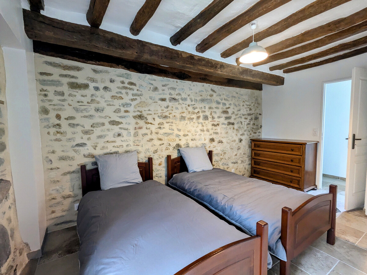 Gîte familial rénové au cœur du village médiéval de Levroux - Photo 11
