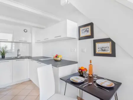 Studio Republique 35 m² centre Toulon, 100 m mer : photo 4