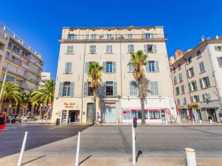 Appartement Vue Mer à Toulon, 100m de la côte : photo 21