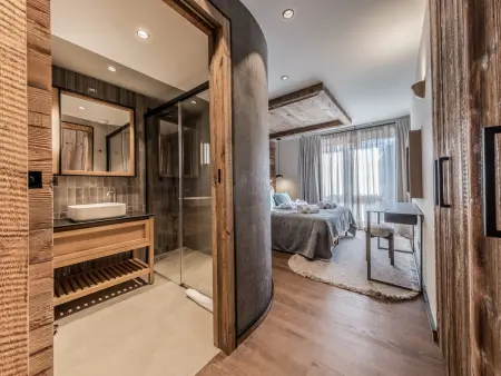 Appartement 4 chambres Les Allues, conciergerie 5* incluse : photo 7