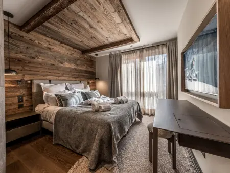 Appartement 4 chambres Les Allues, conciergerie 5* incluse : photo 10