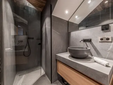 Penthouse 5 chambres aux Allues avec conciergerie 5* : photo 23