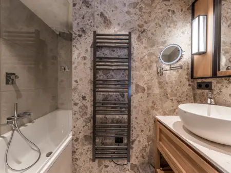 Appartement de luxe, 3 chambres, cheminée, conciergerie 5*, ski room, non-fumeur - Photo 16