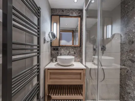 Appartement de luxe, 3 chambres, cheminée, conciergerie 5*, ski room, non-fumeur - Photo 17