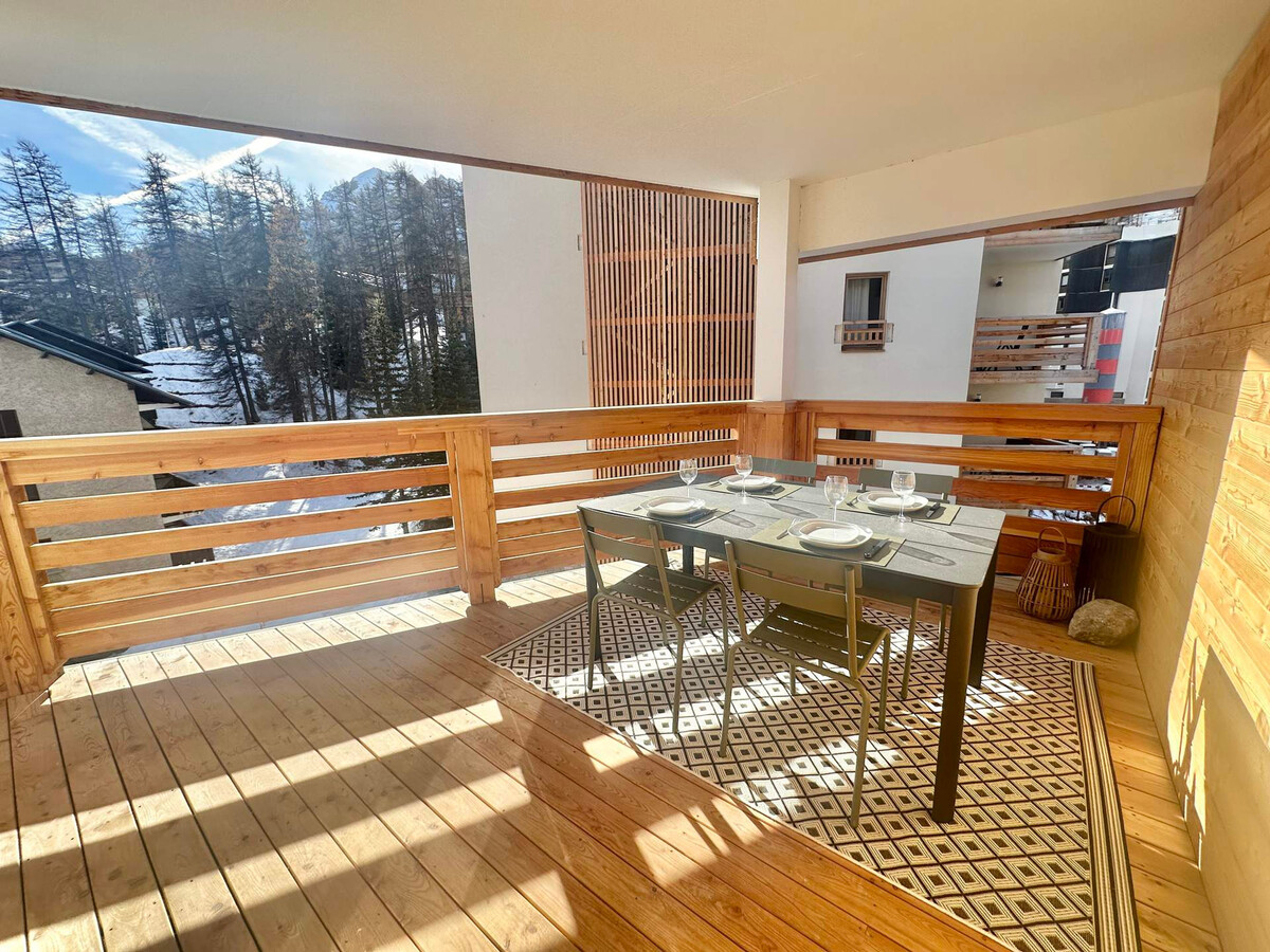 T3 moderne Vars : terrasse Sud-Est et parking couvert - Photo 9