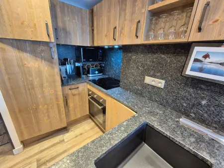 Appart 81m² 8 pers, balcon sud, 5e étage ascenseur : photo 13