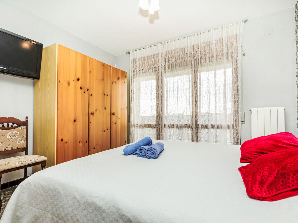 Mercedes – Maison 5 chambres avec piscine à Sant Jaume - Photo 9